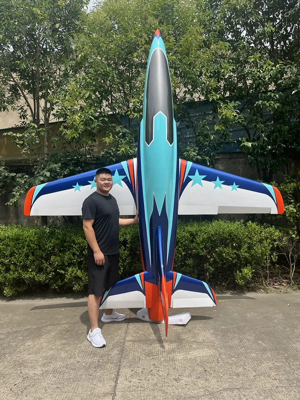 Shark — 3.4 m photo 9